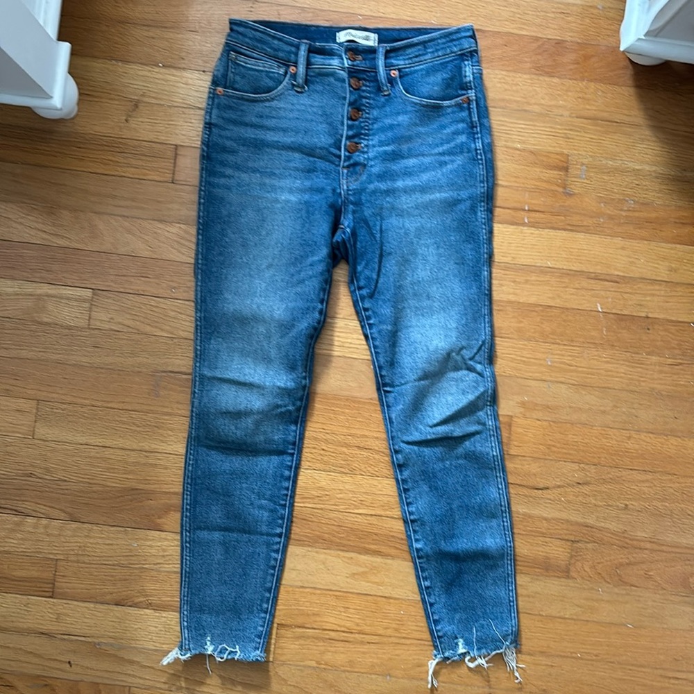 Madewell 10 in high rise skinny jeans. Size 28